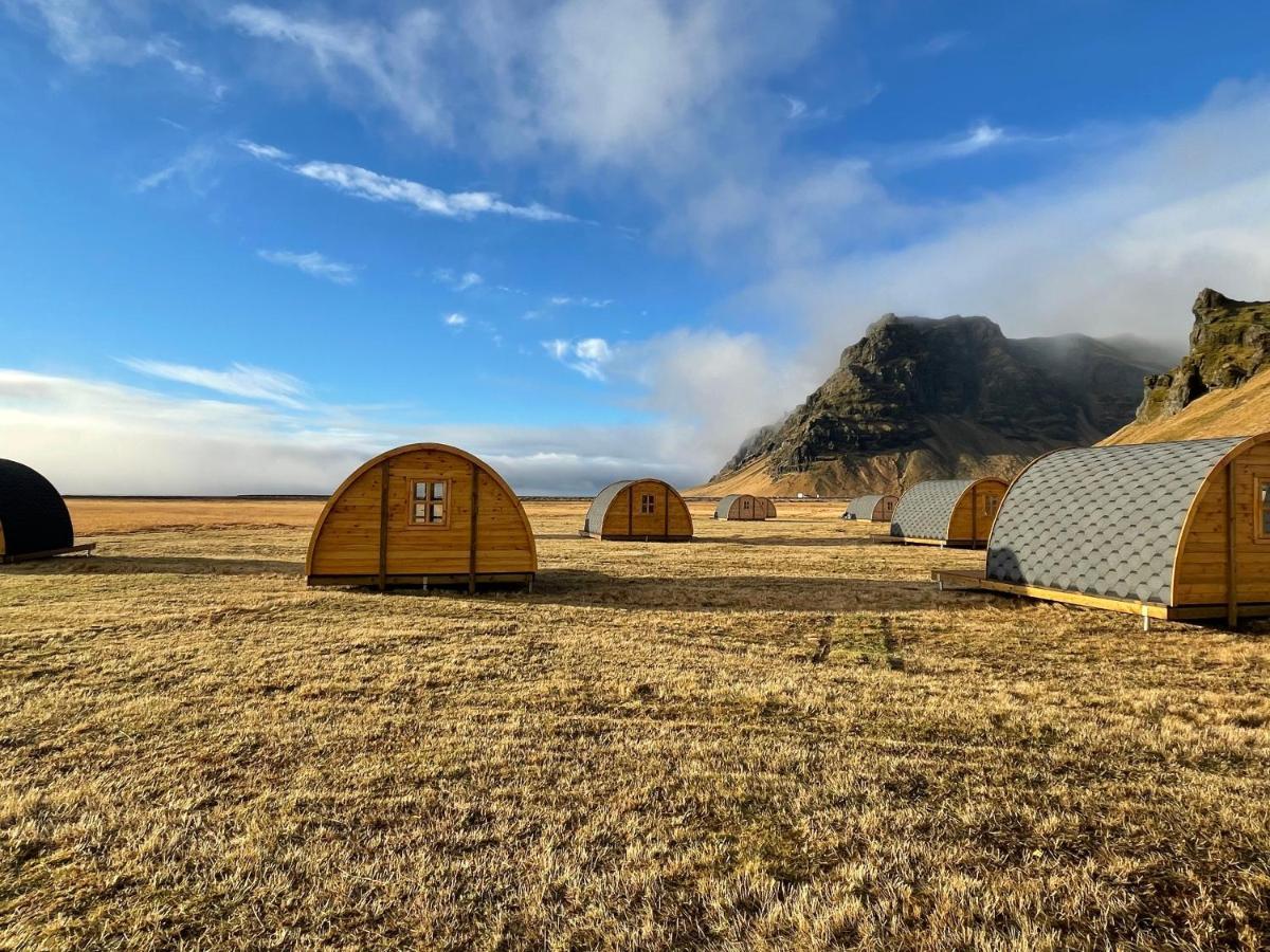 Starlight Camping Pods 霍尔斯沃德吕尔 外观 照片